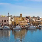 Appealing In Baia Near The Apartment *