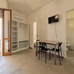 Appealing In Baia Near The Apartment