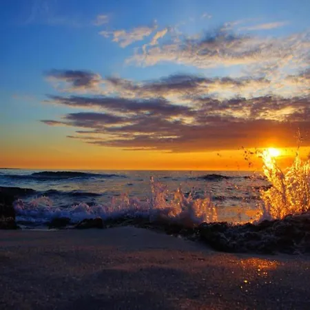 Appealing In Baia Near The Apartment Gallipoli