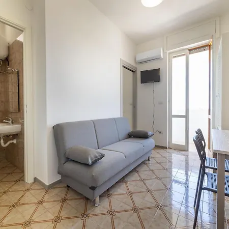 Appartamento Appealing In Baia Near The