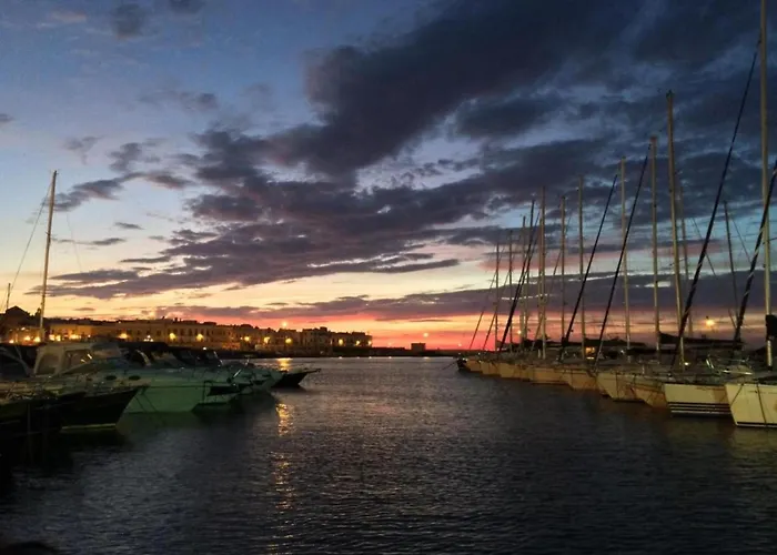 Appealing In Baia Near The Apartamento Gallipoli