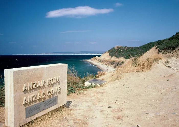 Appealing In Baia Near The Apartment *