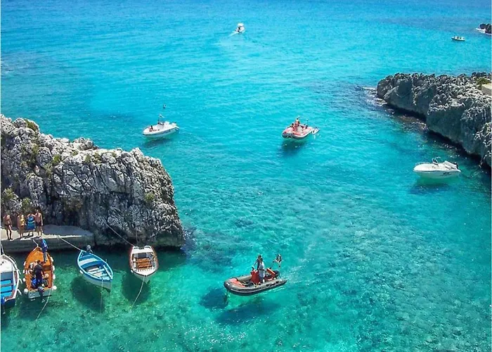 Appealing In Baia Near The Apartamento *