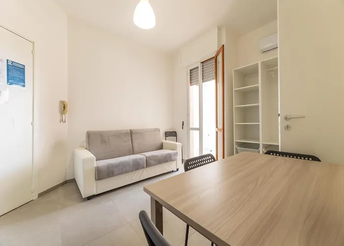 Appealing In Baia Near The Apartament Gallipoli